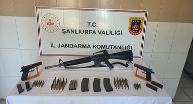 Siverek’te Jandarma operasyonu: Ruhsatsız M16 ve cephanelik ele geçirildi